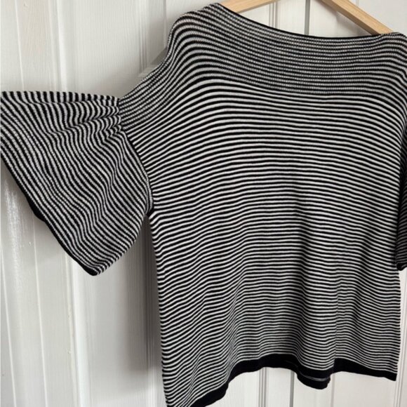 LOFT short ruffle sleeve sweater - Picture 2 of 4